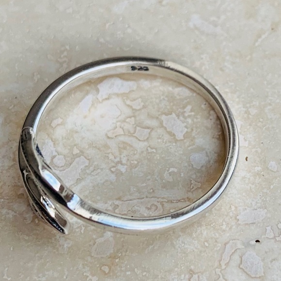 Sterling Silver Delicate Wraparound Small Leaf Ring, Tree Leaves, Plant Rings - Picture 7 of 7